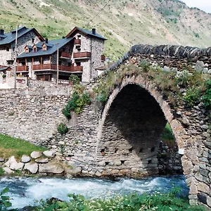 apartamentos-les-picardes.catalonia-hotels.com/