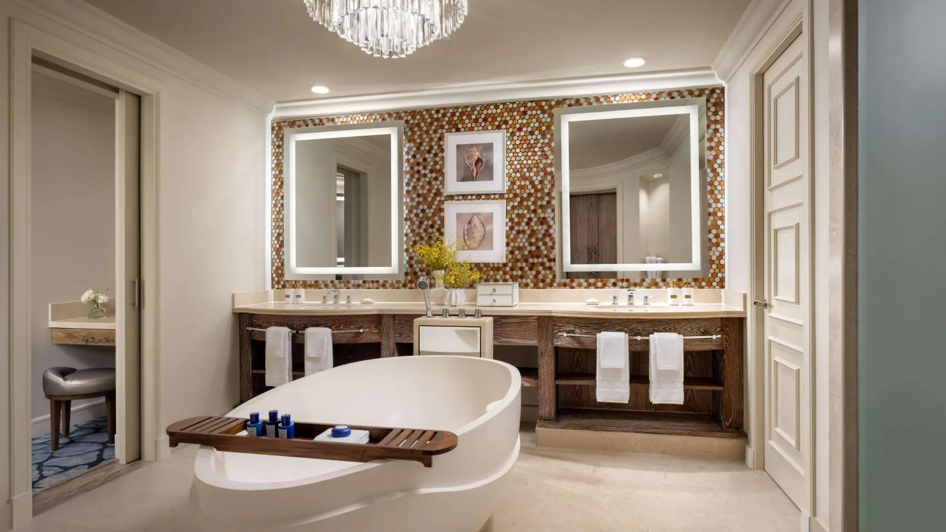 Atlantis, The Palm Hotel Dubai 5*,  United Arab Emirates
